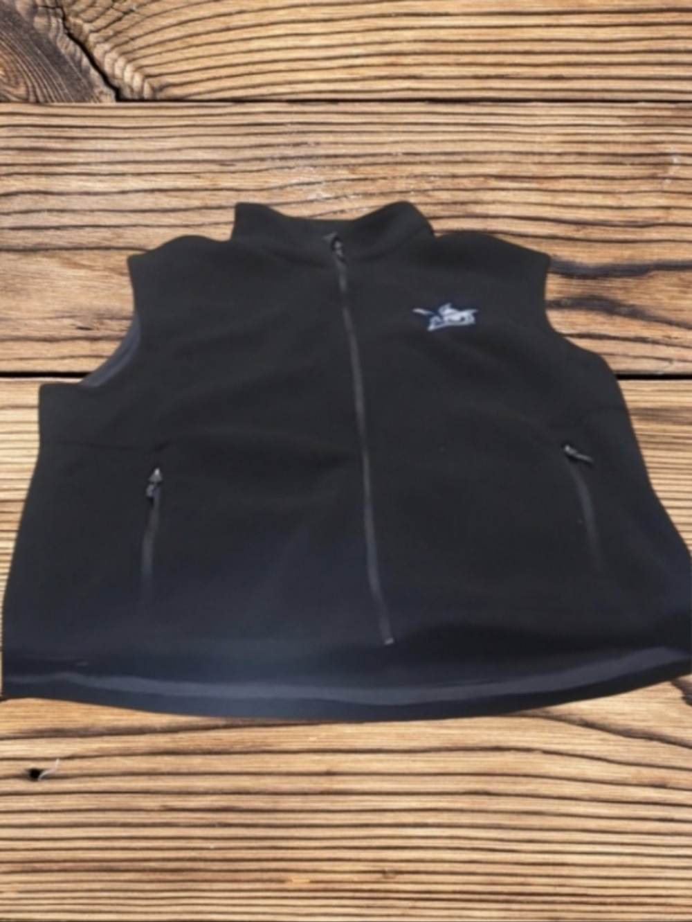 MEN'S CROSSLAND FLEECE VEST JISD MASCOT